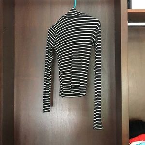 Long sleeve turtle neck